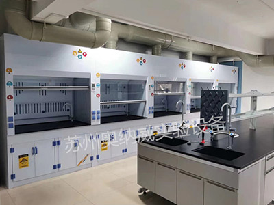 全鋼實(shí)驗(yàn)臺和鋼木實(shí)驗(yàn)臺、pp實(shí)驗(yàn)臺哪個好?